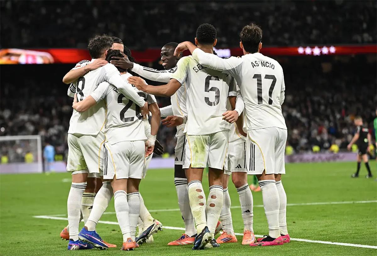 مستقبل ألابا في مهب الريح: وكيله يخطط لانتقاله للدوري السعودي وريال مدريد يترقب