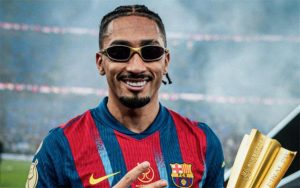 رافينها يكشف الستار: تصريحاته بعد الكلاسيكو عن النظارة وفينيسيوس تكشف سر تألقه!