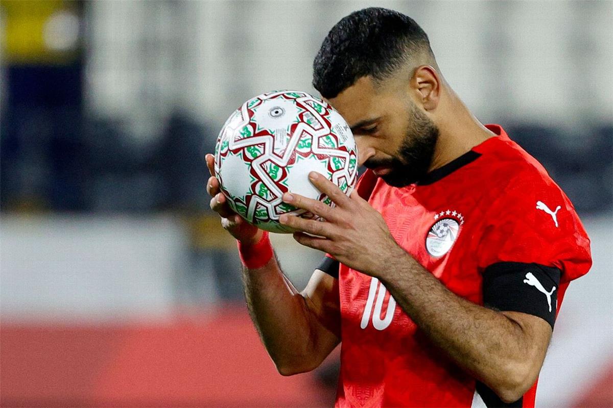 من السر وراء تألق نوابالي؟ حارس نيجيريا يكشف استراتيجيته الفريدة ضد محمد صلاح في ركلات الترجيح!