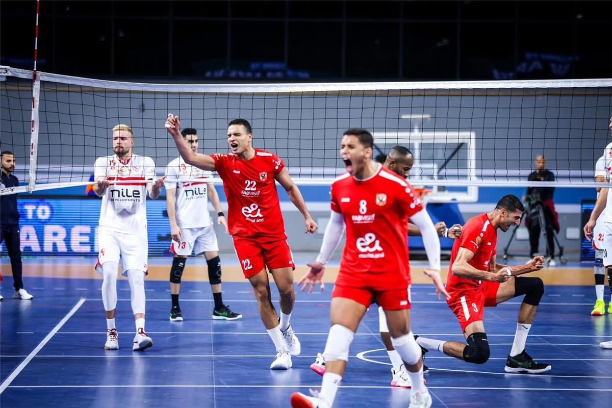 دليلك الشامل لمواعيد مباريات الاثنين 19 يناير 2026: قمم أوروبية ومواجهة الأهلي والزمالك المنتظرة!