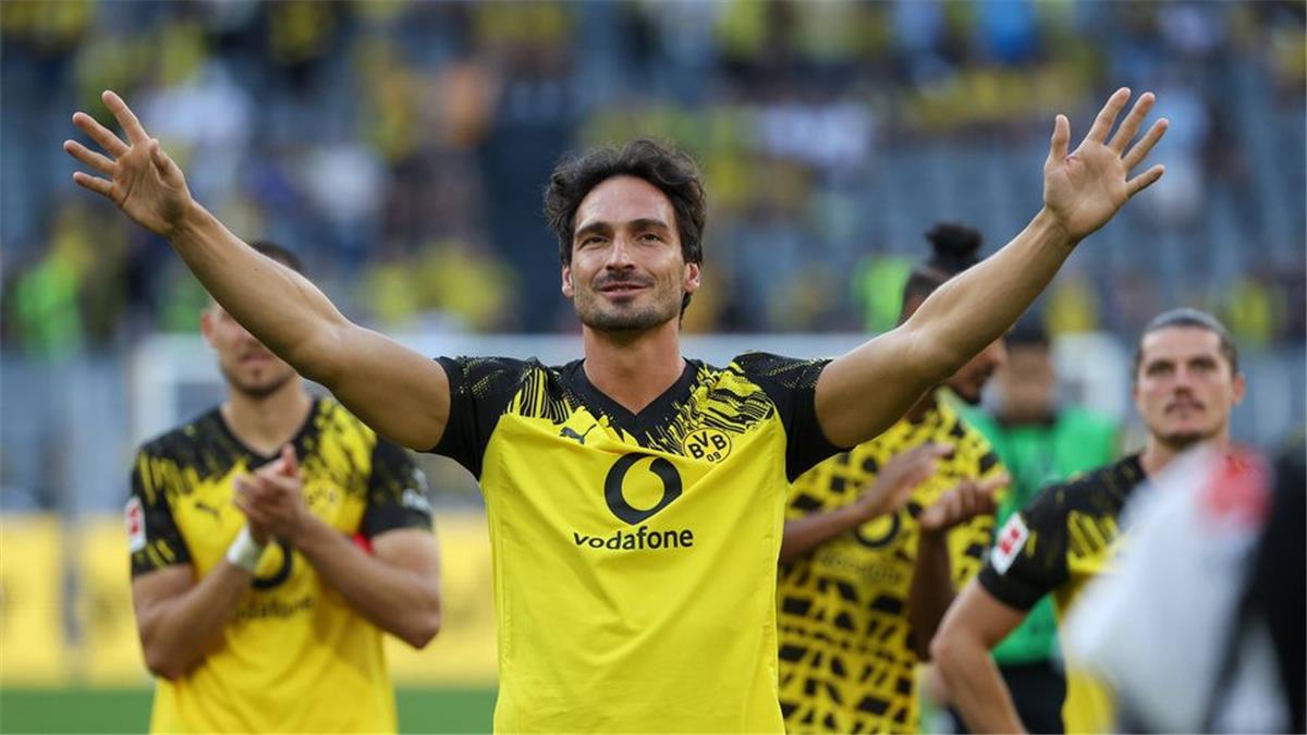 هوملز يحفز سوق الانتقالات: صراع الأندية الأوروبية الكبرى على شلوتربيك يشتعل