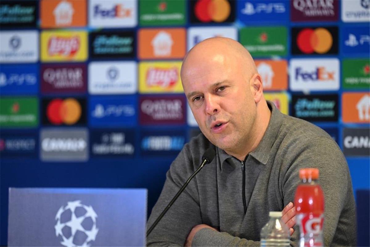 سلوت يتحدى المنتقدين ويكشف عن استراتيجية ليفربول بعد الفوز الكبير على مارسيليا: تفاصيل تصريحات آرني سلوت بعد الفوز على مارسيليا وصلاح