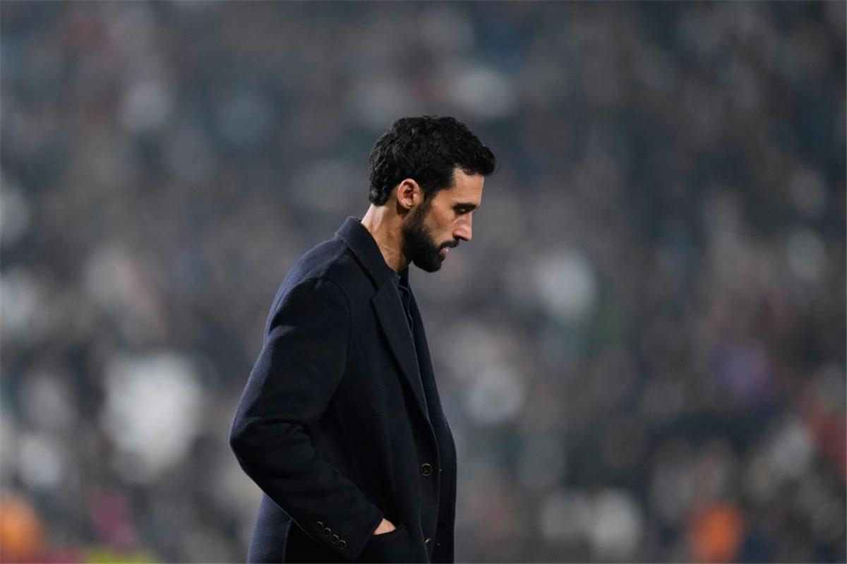 صدمة بنفيكا تُعيد ريال مدريد للمربع الأول: تحليل عميق لأداء الفريق وتحديات أربيلوا