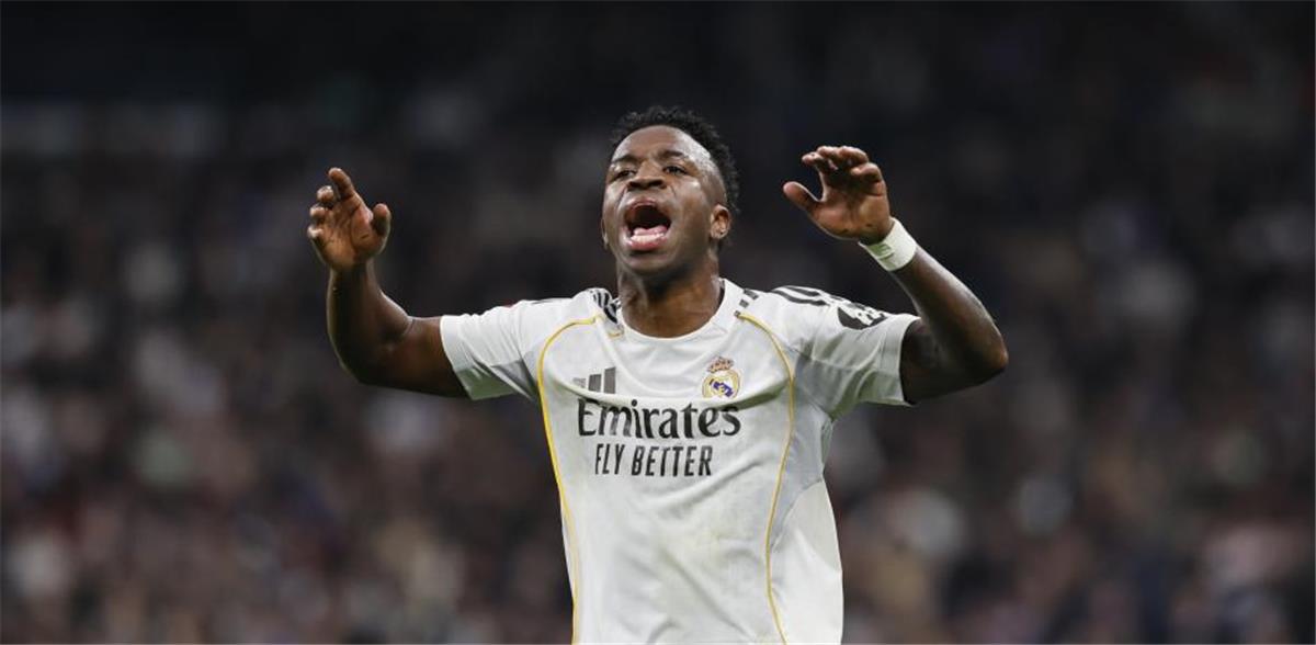 رئيس الهلال التنفيذي يكشف المستور: حقيقة مفاوضات فينيسيوس جونيور وموقف جوارديولا من تدريب الزعيم