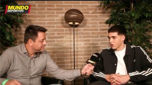 كوبارسي يكشف رؤيته لمستقبل برشلونة: تحديات الأبطال وصفقات أحلام الدفاع