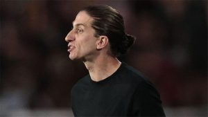 دفاع فيليبي لويس عن فينيسيوس: صرخة ضد العنصرية وموقف ثابت لا يتزعزع