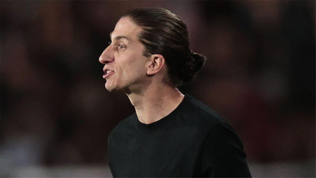 دفاع فيليبي لويس عن فينيسيوس: صرخة ضد العنصرية وموقف ثابت لا يتزعزع