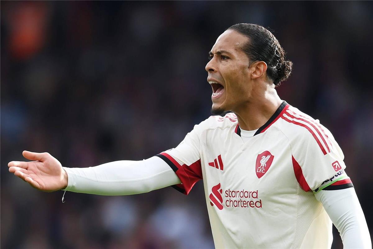 فان دايك يحلل فوز ليفربول الصعب ويُبرز: “فان دايك وتطلعات ليفربول للتحسن المستمر” في مسيرة الدوري