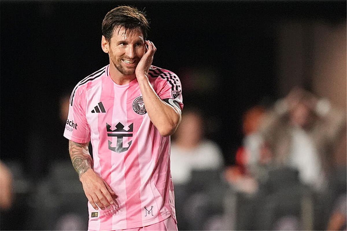 الأسطورة تحسم الجدل: الكشف عن موقف ميسي النهائي من العودة لبرشلونة كلاعب