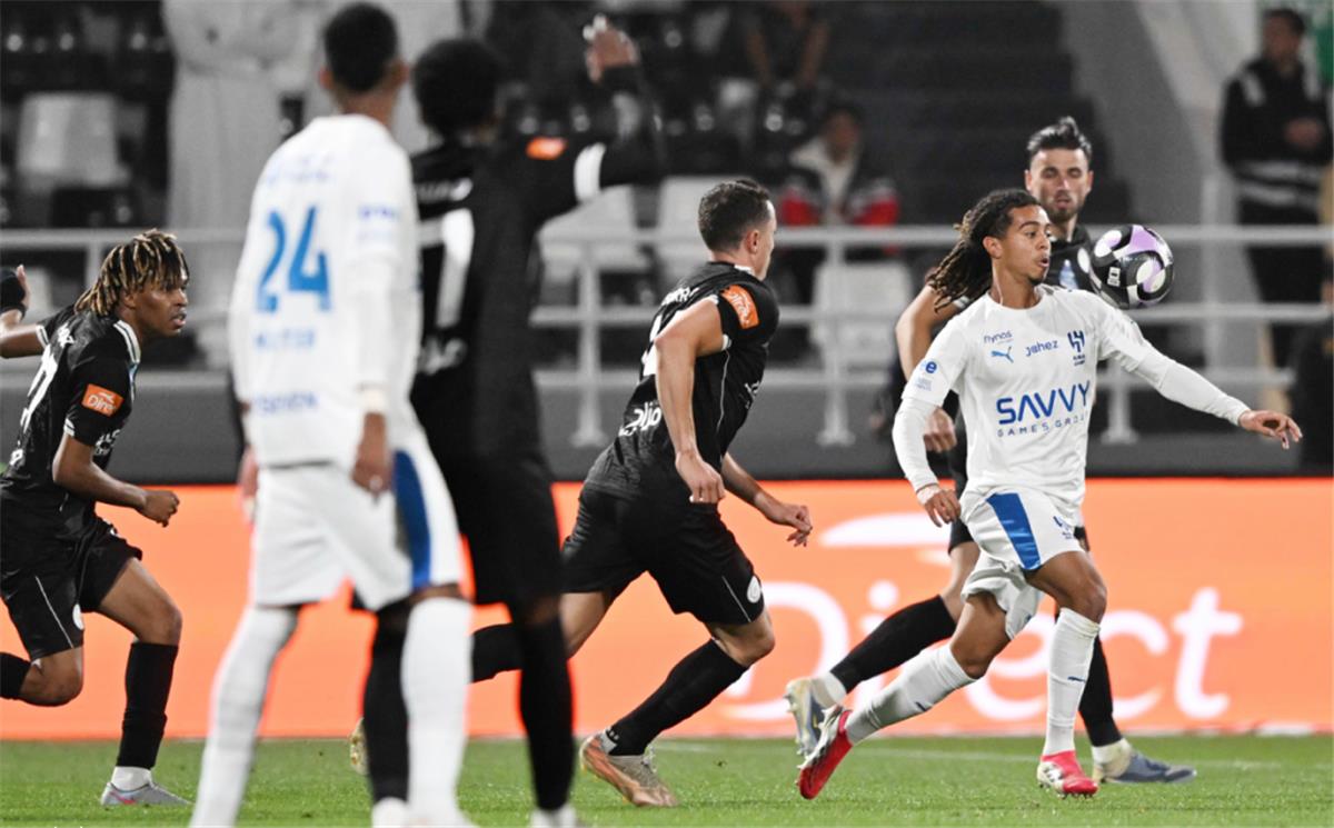 ضربة موجعة للهلال: إصابات مؤثرة تضع المدرب في مأزق قبل مواجهة النجمة الحاسمة