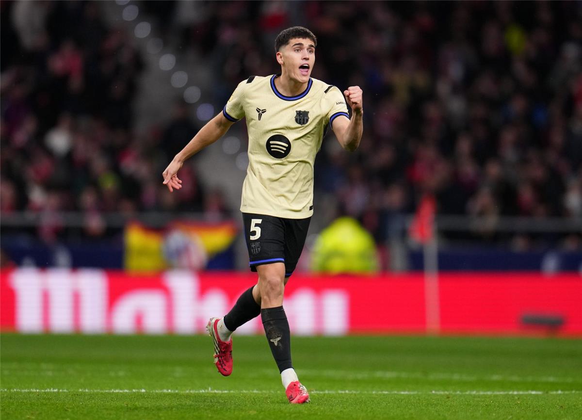 كوبارسي يعزز ثقة برشلونة في أسلوب فليك: طموحات الليغا ودوري الأبطال لا تتزعزع