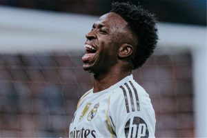 فينيسيوس جونيور: الساحر البرازيلي وتأثيره الحاسم في أدوار خروج المغلوب بدوري أبطال أوروبا