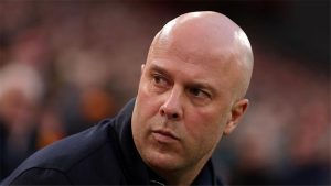 آرني سلوت يكشف: كيف أثر غياب اللاعبين على طموحات ليفربول هذا الموسم؟