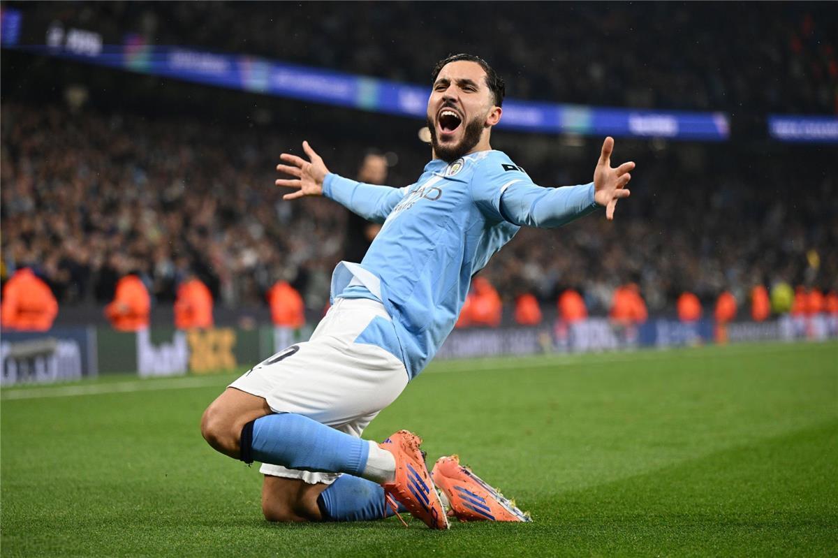 فلسفة ريان شرقي في كرة القدم: صانع الألعاب يفضل السحر على التكتيكات الروبوتية